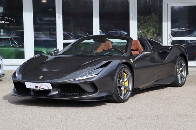 Ferrari F8 Spider /CARBON/LIFT/LEDs/HI-FI/RACING-SEATS