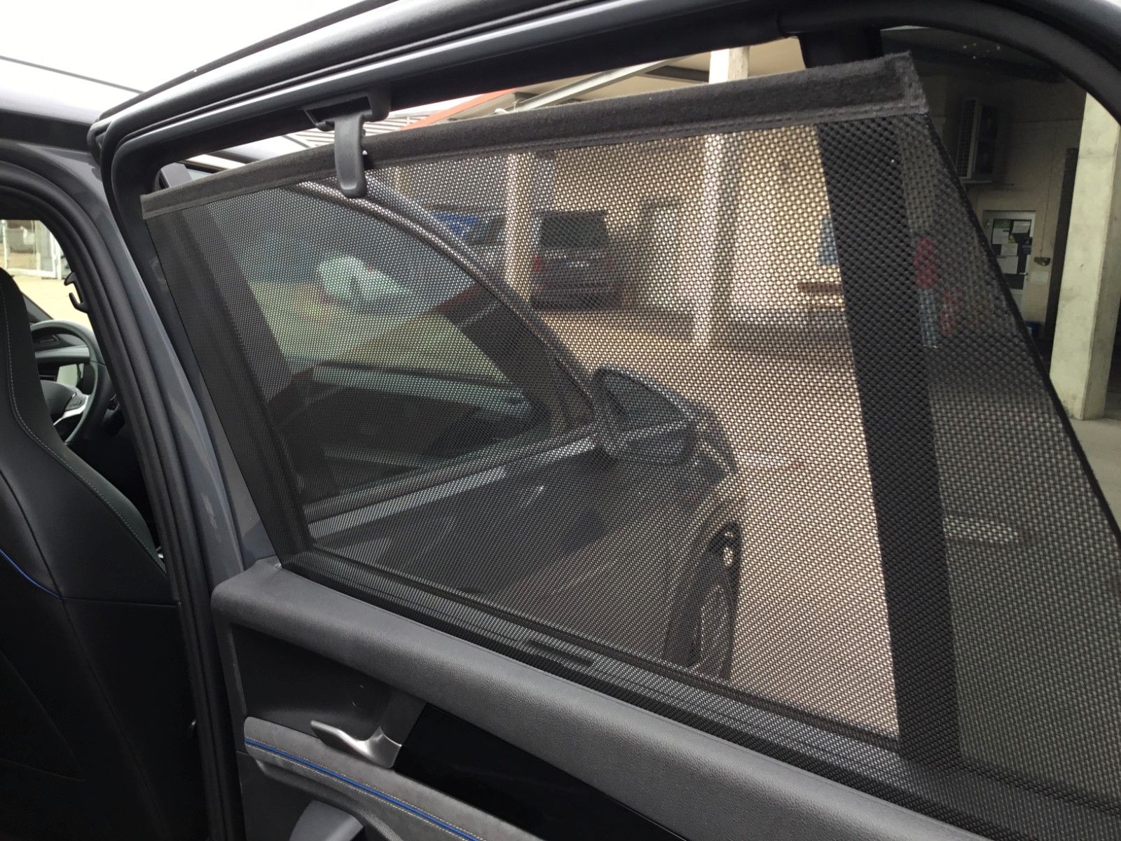 Fahrzeugabbildung Volkswagen Tayron 2.0 TSI DSG 4M R-Line+7S+Pano+AHK+Headup