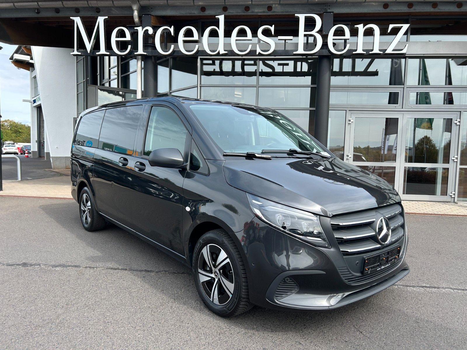 Fahrzeugabbildung Mercedes-Benz Vito 116 CDI 9G Tourer Select MULTIBEAM AHK2,5