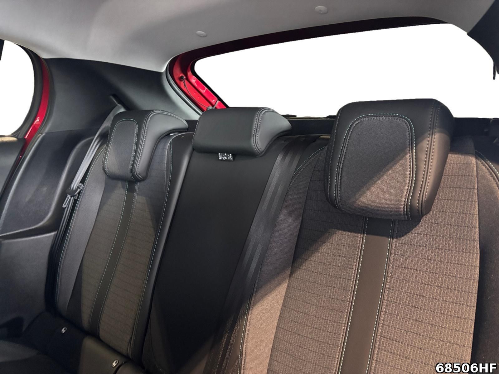 Fahrzeugabbildung Peugeot 208 Allure +SHZ+ALLWETTER+CARPLAY+LED+KEYLESS+