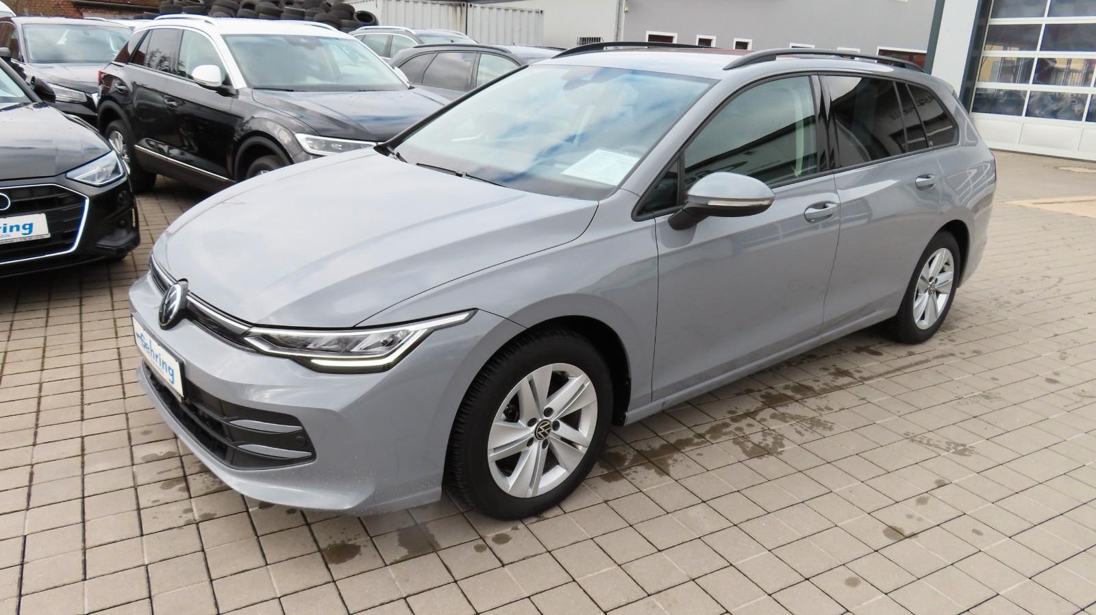 Volkswagen Golf 8 Variant 1.5 eTSI DSG "Life"