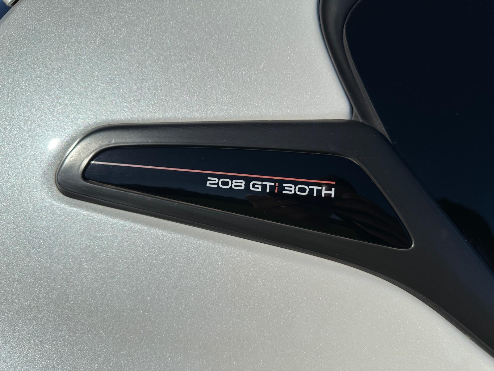 Peugeot 208 GTi 30th Anniversary | N° 310 |