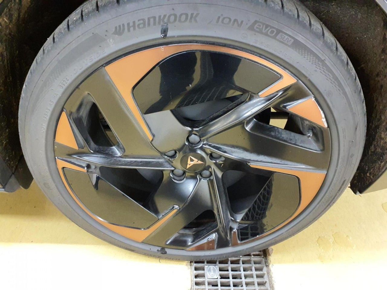 Cupra Tavascan - Bild 13