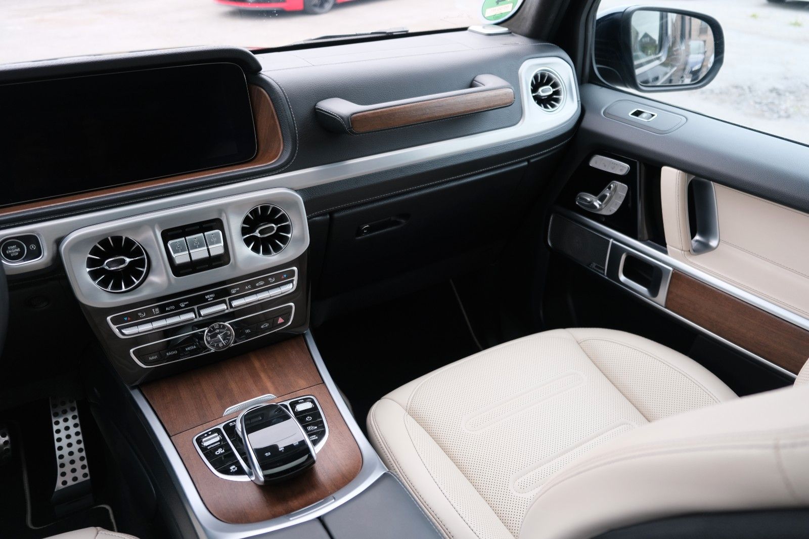 Fahrzeugabbildung Mercedes-Benz G 500/Massage/Distr/Burm/Stdhzg/LED/Fond Ent.