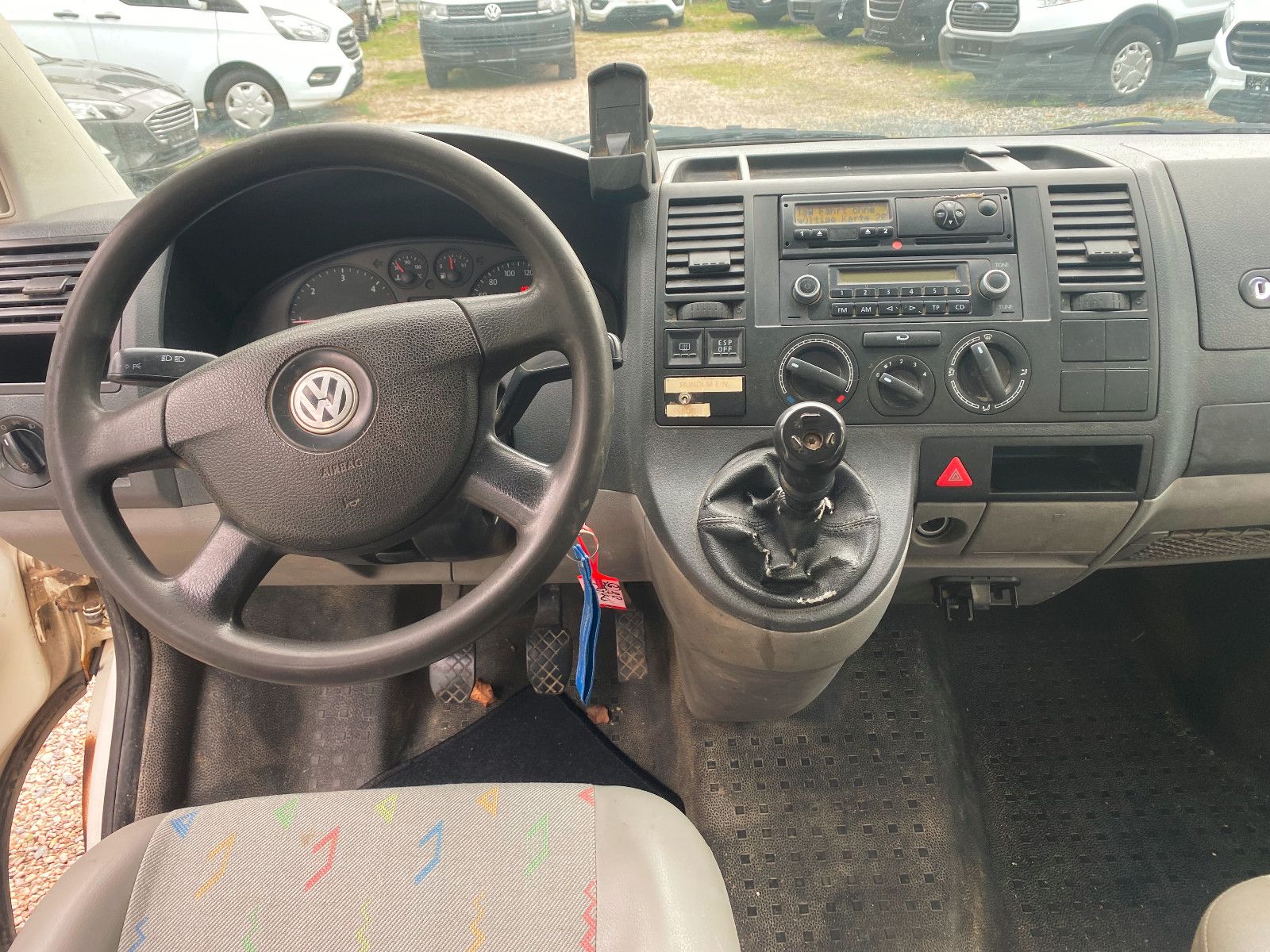 Fahrzeugabbildung Volkswagen T5 Transporter PritscheDOKA,ATM,AHK,SHg