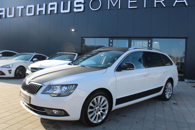 Skoda Superb 2.0 TDI Combi Exclusive Navi/Memory/Xenon