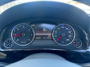 Volkswagen Touareg - 12