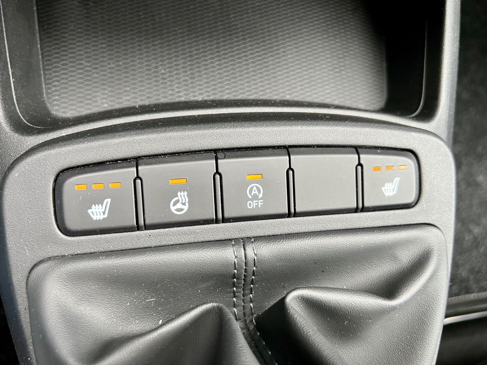 HYUNDAI i10 Trend KLIMA KAMERA NAVI SHZ