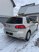 Volkswagen Golf 1.2 TSI 63kW MATCH PDC AHK Xenon  - Volkswagen aus 2012: Kombi