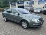 Volkswagen Passat Lim. Comfortline*1.HAND*SCHIEBEDACH*TÜV - Volkswagen Passat aus 2007: Comfortline