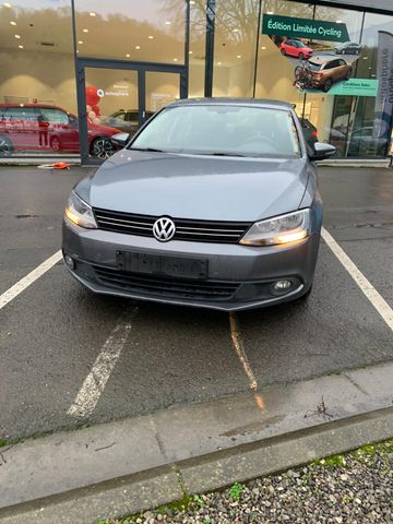 Volkswagen Jetta VI Comfortline BMT-Navi-PDC-LMF-Tempomat