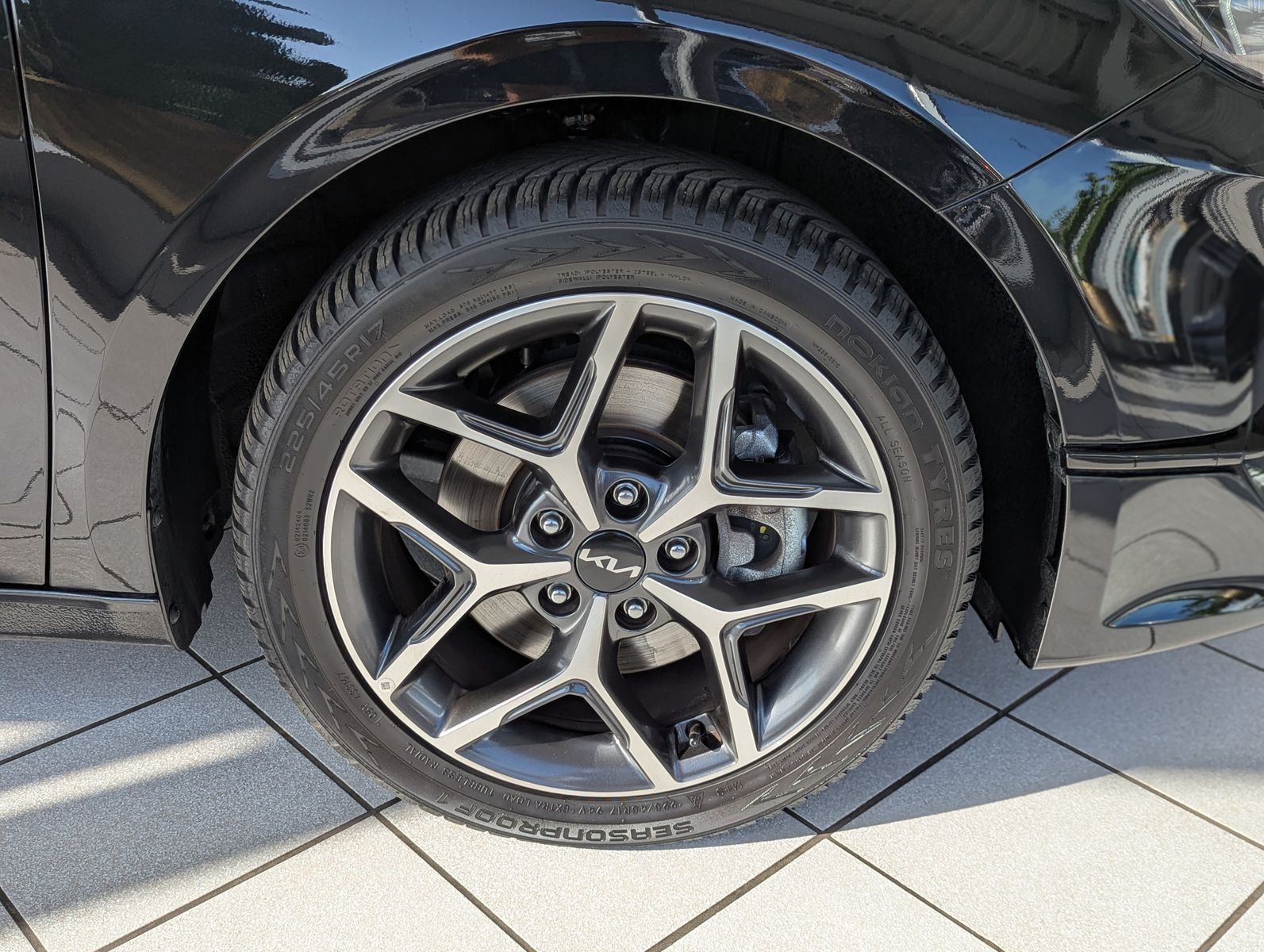 Fahrzeugabbildung Kia cee'd Sportswagon 1.5 Ultim Style-Pak JBL ACC 7J