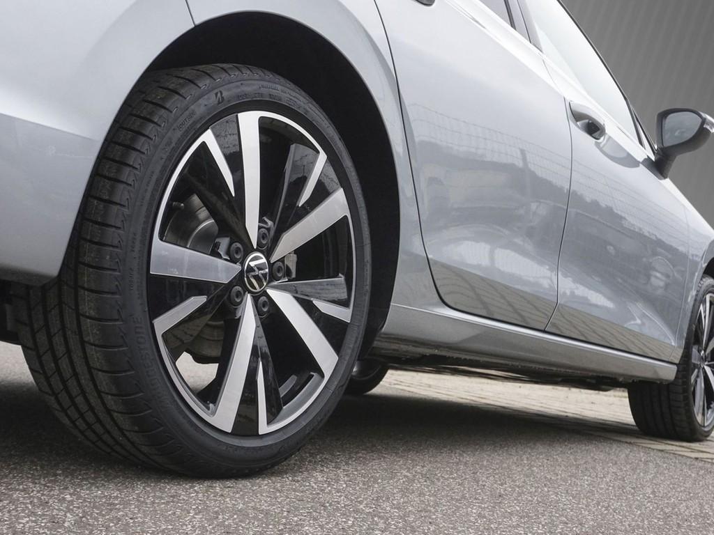 Volkswagen Golf VIII 1.5 eTSI DSG Style Business Premium, миниатюра 5
