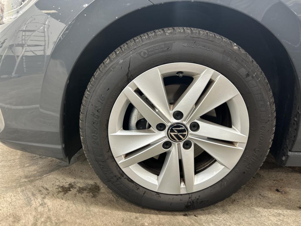 Volkswagen Golf VIII Variant 1.5 eTSI 85 kW Life AHK, миниатюра 5