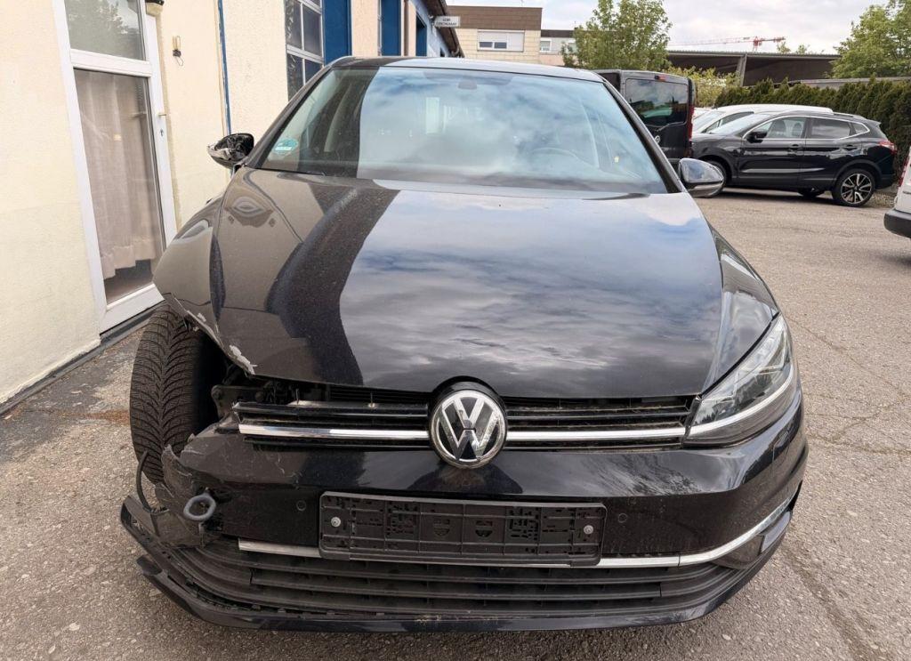 Volkswagen Golf 1.0 TSI Join