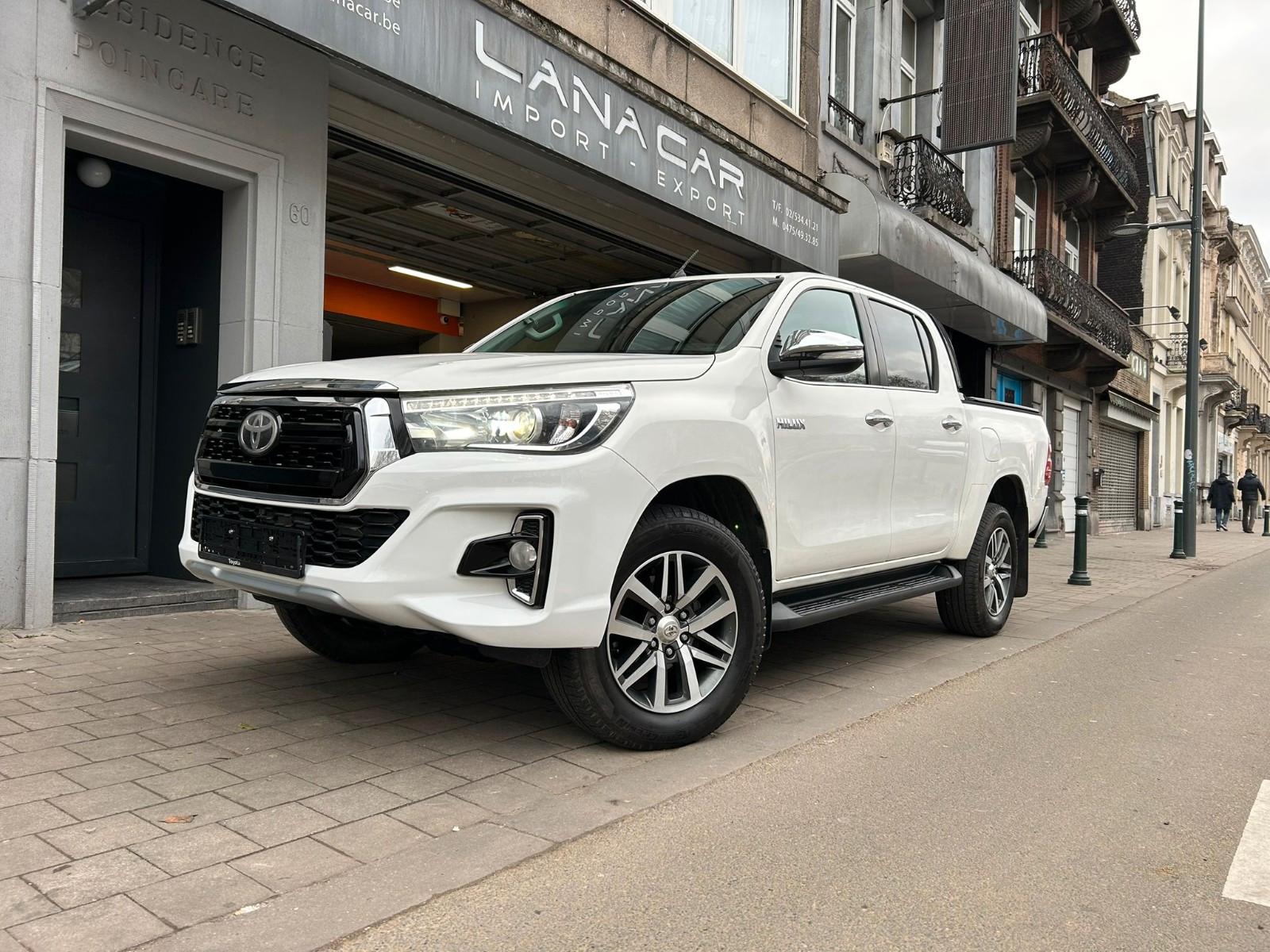 Toyota Hilux Invincible