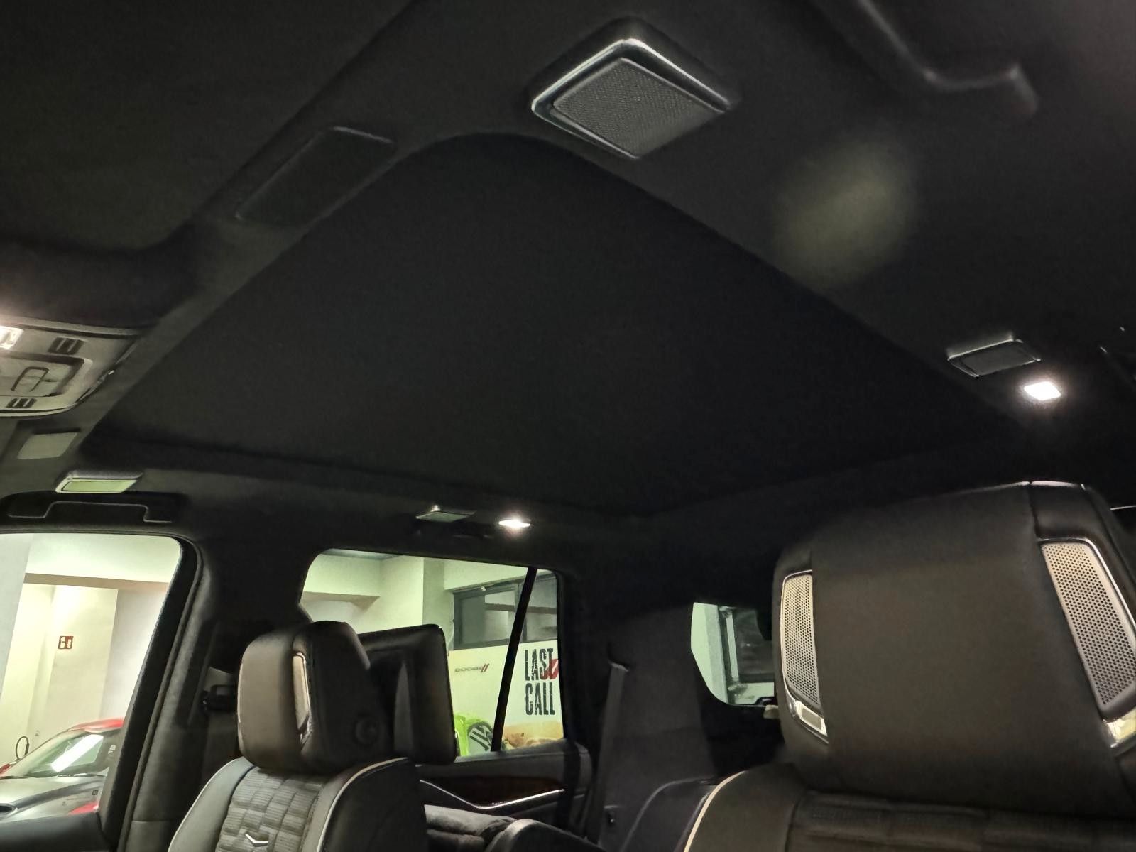 Fahrzeugabbildung Cadillac ESCALADE PREMIUM LUXURY PLATINUM 6.2 V8 -NIGHT V