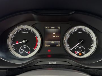 Skoda Karoq Style 1.5 TSI °LED°Navi°AHK°SHZ°RFK°PDC°