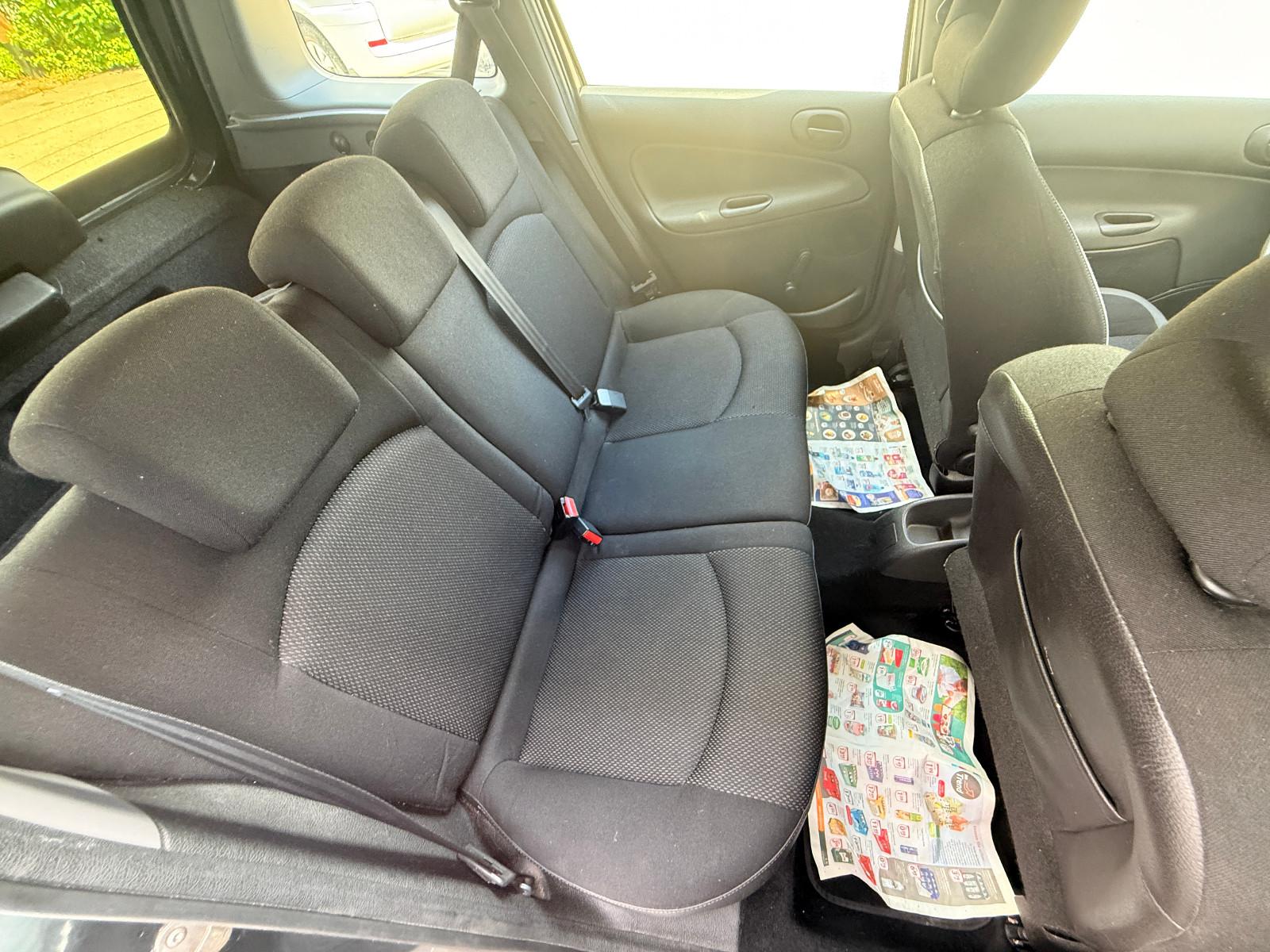 Peugeot  2006 — photo 21