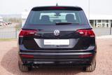 Volkswagen Tiguan 1.5 TSI IQ.DRIVE LED Head-Up AHK Kamera - Volkswagen Tiguan mit Benzin-Antrieb: mit Navigationssystem
