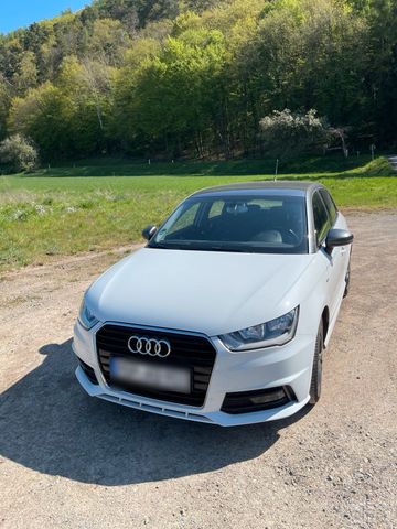 AUDI Audi A1 Sportback-Sehr gepflegt