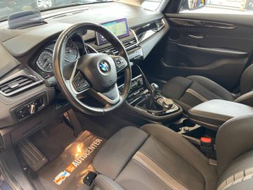 BMW 220i Active Tourer Sport Line *HUD*LK.HZ.*1.HAND