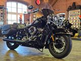 Harley-Davidson FLHC Heritage Classic - HARLEY-DAVIDSON HERITAGE CLASSIC