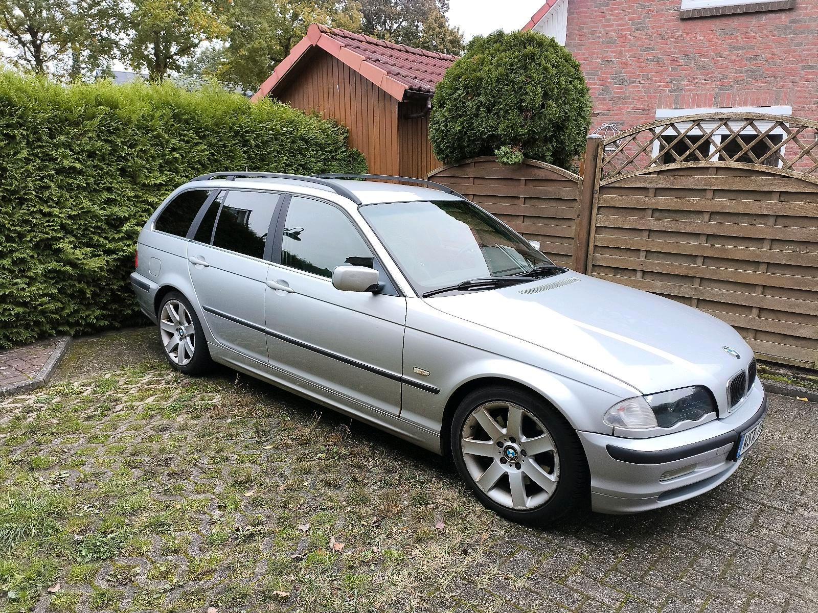BMW 330