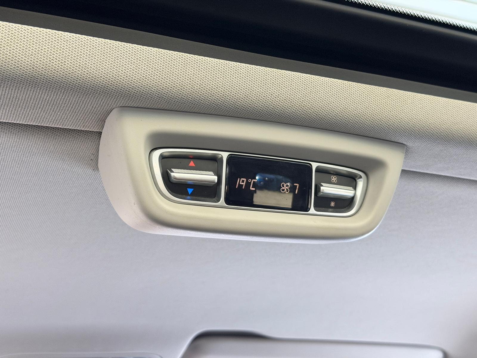 Mercedes-Benz Classe V 250 d Long 190 ch – 7 places – Pano – Burmester – LED – Double porte coulissante – Avertisseurs angle mort