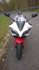 Yamaha R1 RN 19 Sammlerzustand Keine Rennstrecke - YAMAHA WEIß R1