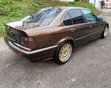 BMW 323i  IDEALEN ZUSTAND - BMW 323 mit 5 Türen