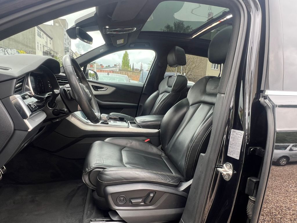 Audi Q7 50 TDI Quattro 3x S line*Pano*7.Sitzer*Matrix