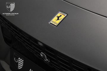 صورة 10 لـ 2021 Ferrari ROMA
