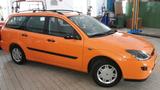 Ford Focus Kombi 1,4 - Ford Focus aus 2000: Kombi