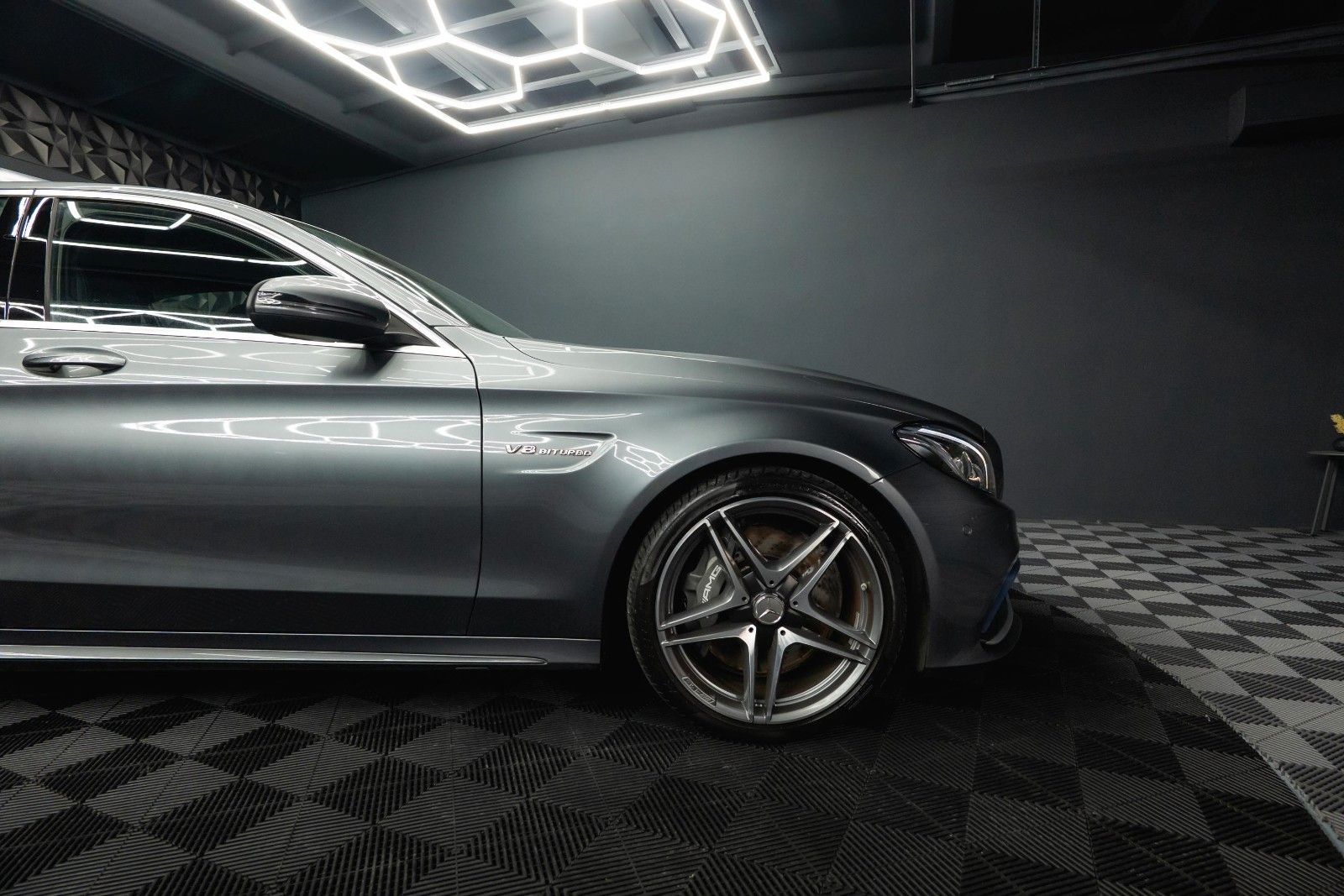 Fahrzeugabbildung Mercedes-Benz C 63 AMG Lim. | BURMESTER | LED | Top Zustand