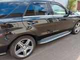 Mercedes-Benz Nur noch bis 24.08.2026 verfügbar! ML 63 AMG 4MA - Mercedes-Benz ML-Klasse mit Benzin-Antrieb: Geländewagen