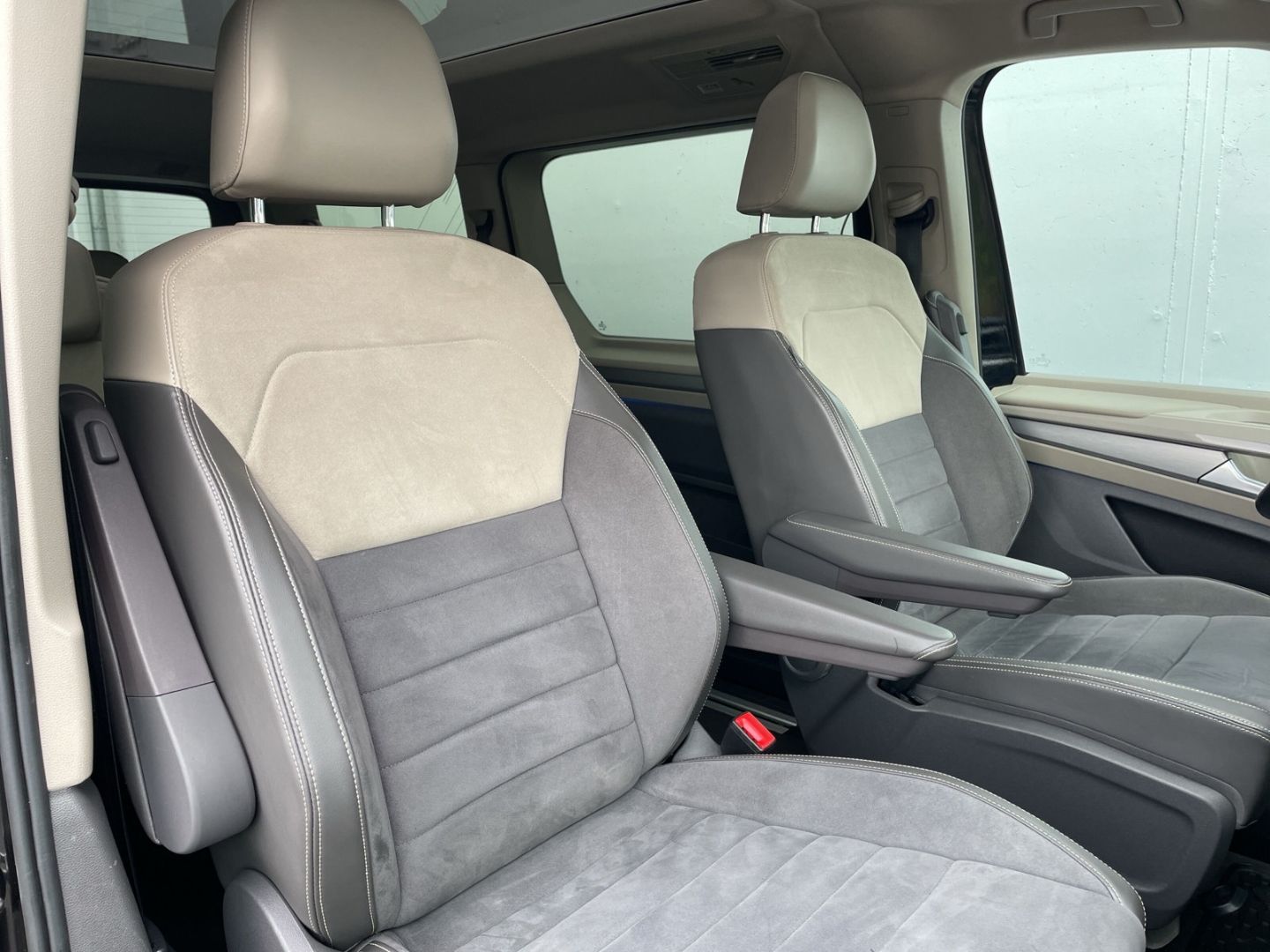 T7 Multivan 2.0 TDI Style lang AHK/Pano/Standhzg