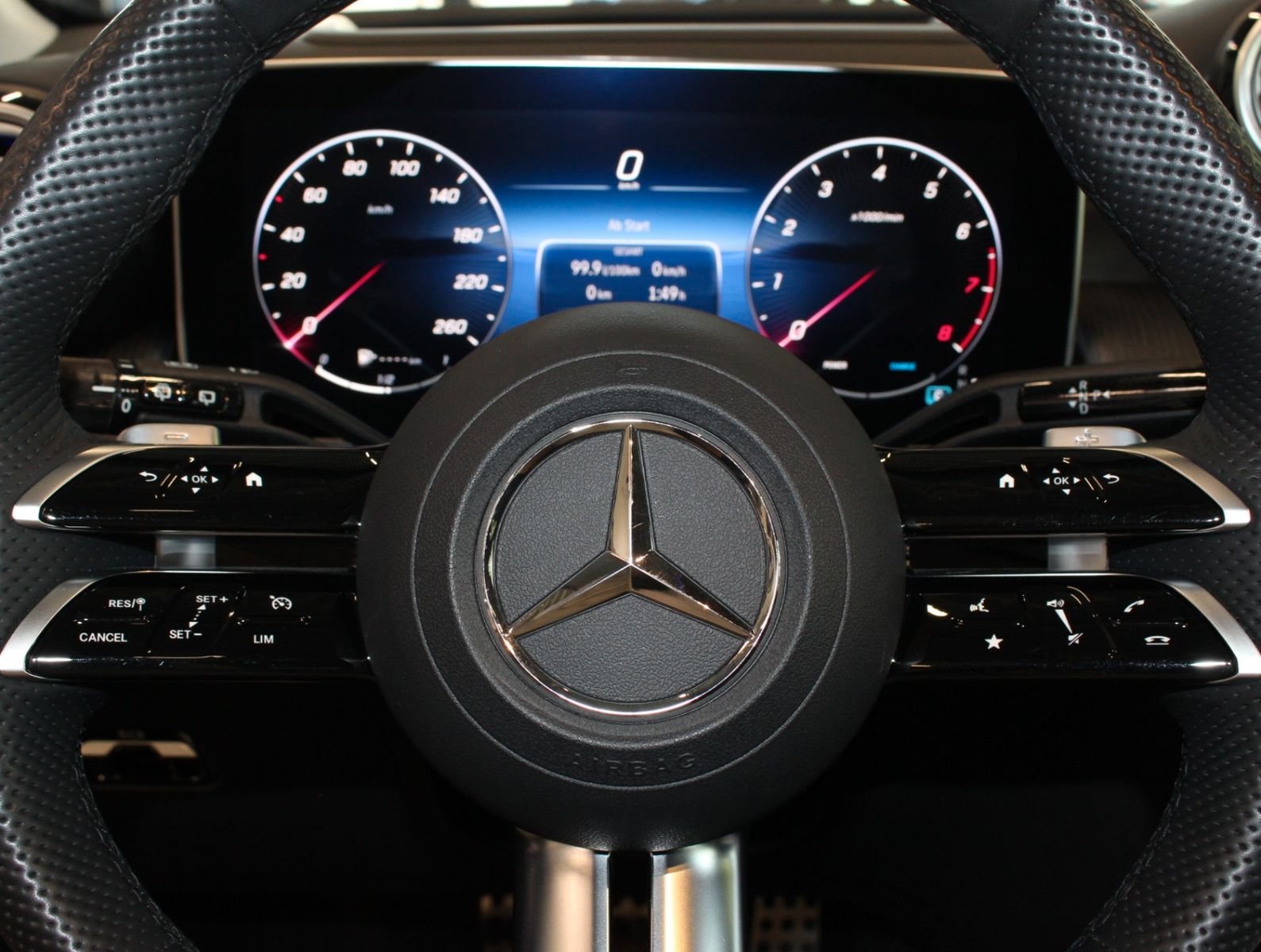 Fahrzeugabbildung Mercedes-Benz GLC 200 4Matic AMG Line*Pano*Burmester*Ambiente