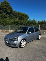 Renault Clio 2.0 16V cat 3 porte Sport - 17" - A - gebrauchte Renault Clio aus dem Jahr 2004