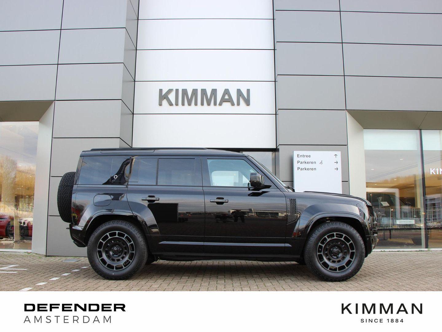 Land Rover Defender OCTA Black P635 4.4 V8 Chopped Carbon |