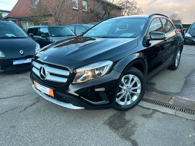 Mercedes-Benz GLA 180 GLA -Klasse GLA 180 CDI / d Panorama 1.H