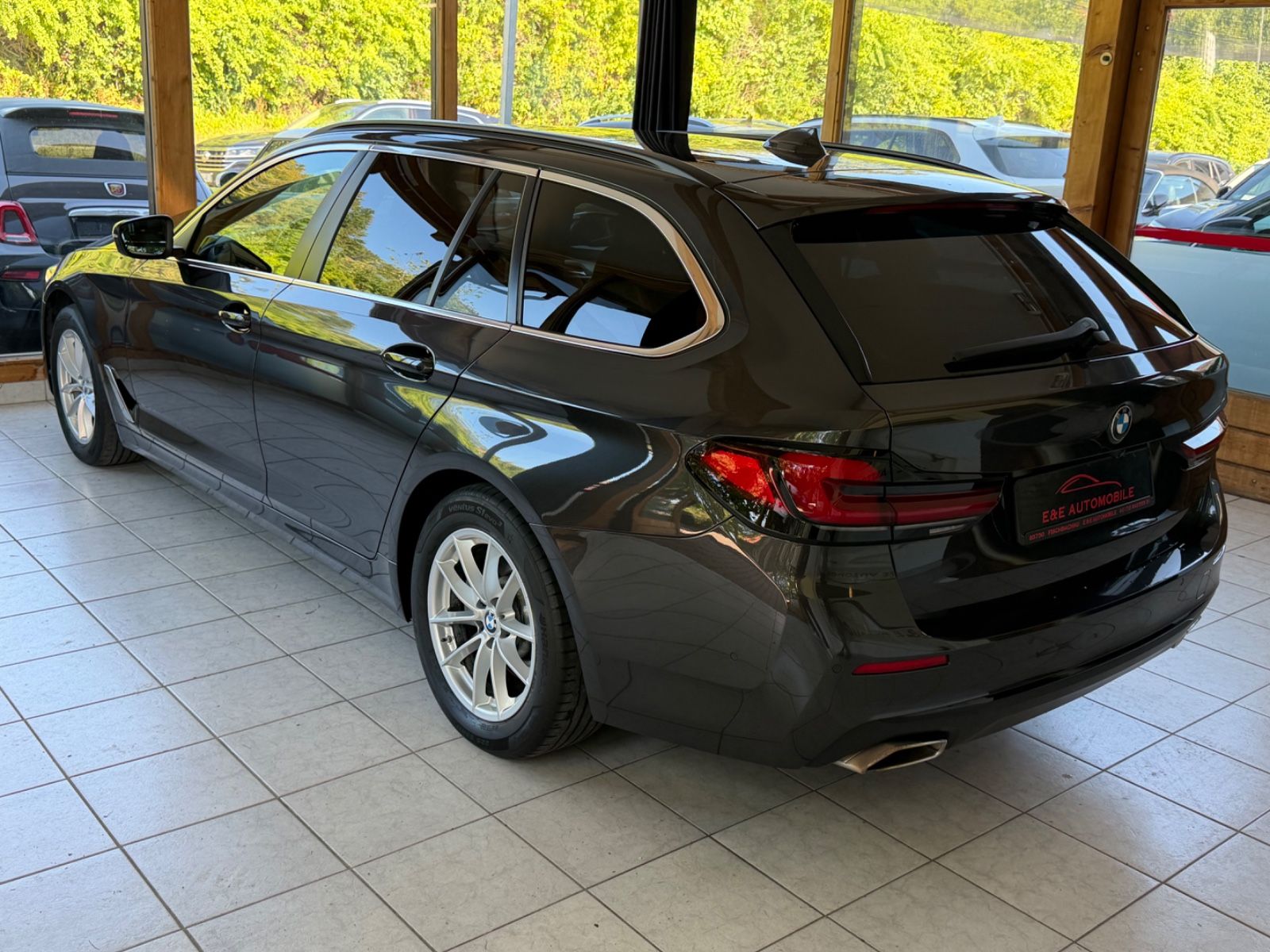 BMW 520 d xDrive Touring |LED|AHK|360°|LEDER|EURO6| imagem 3