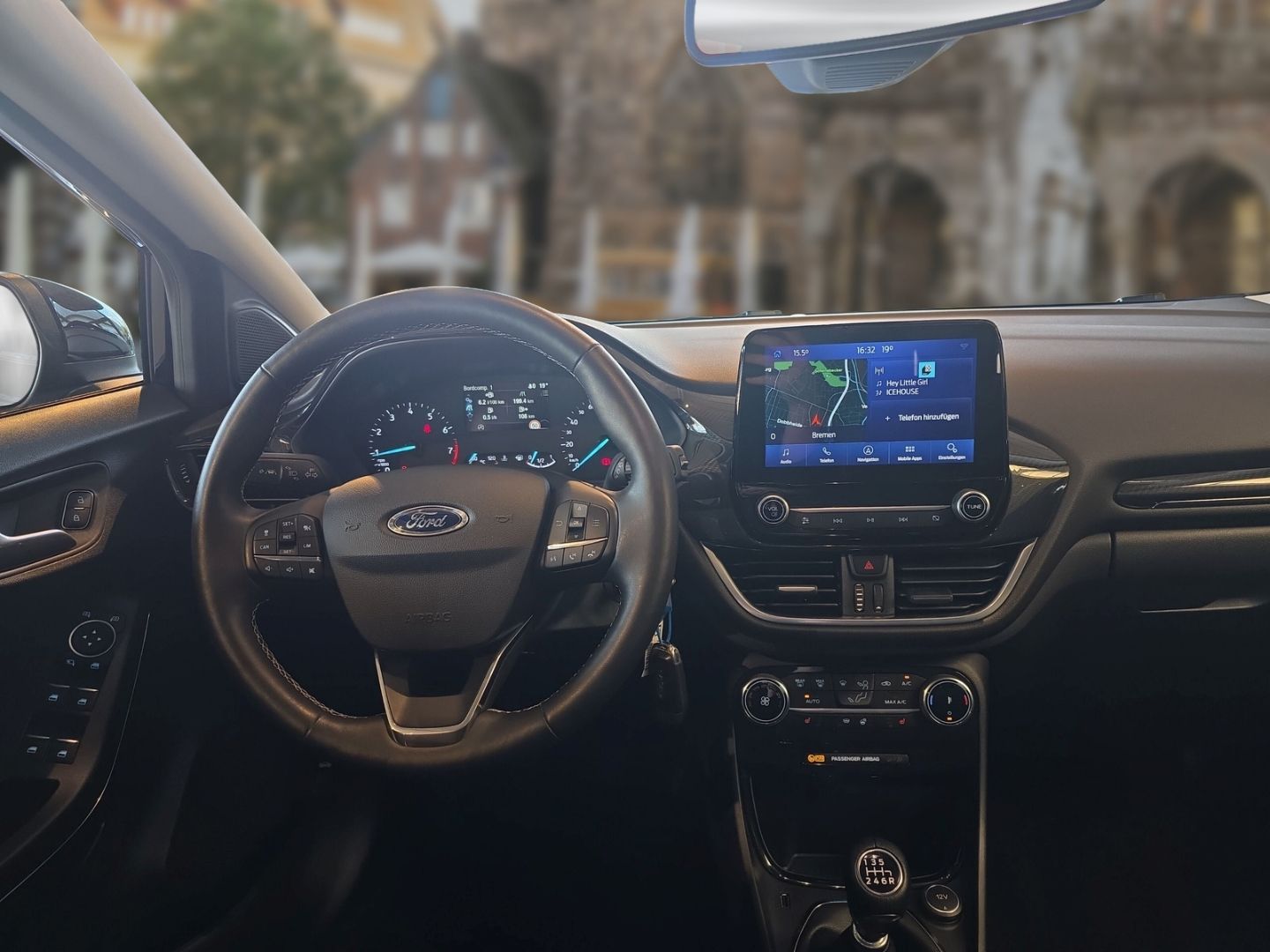 Fahrzeugabbildung Ford Puma Titanium Navi LED GJR ACC Mehrzonenklima DA