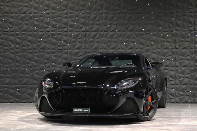 ASTON MARTIN DBS