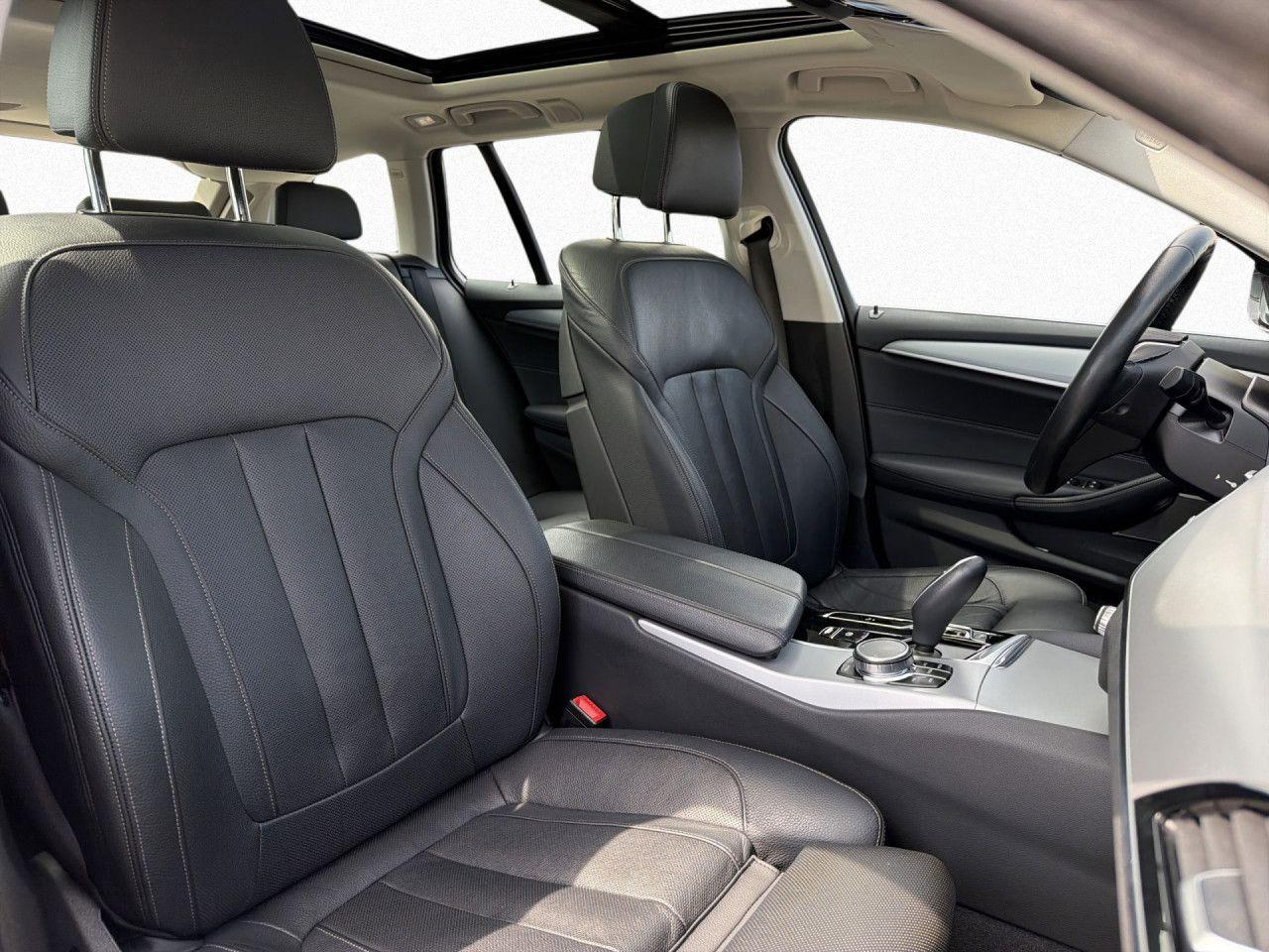 BMW 520d xDrive Tour LCProf Pano AHK St&Go RFK H/K