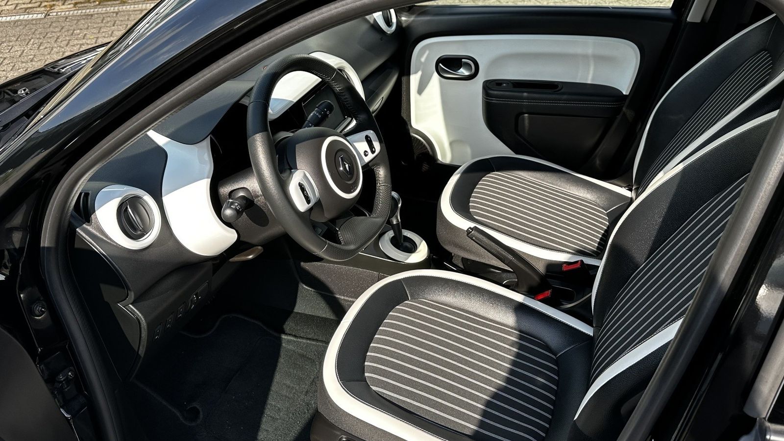 Fahrzeugabbildung Renault Twingo ZE Electric Intens