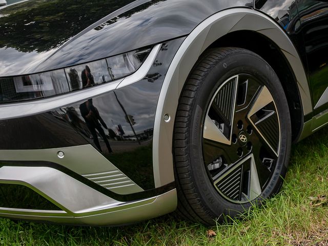 Hyundai Ioniq 5 Uniq Elektro 4WD Autobahnassistent