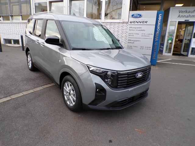 Ford Tourneo Courier Titanium Winterpaket + PDC + Kam
