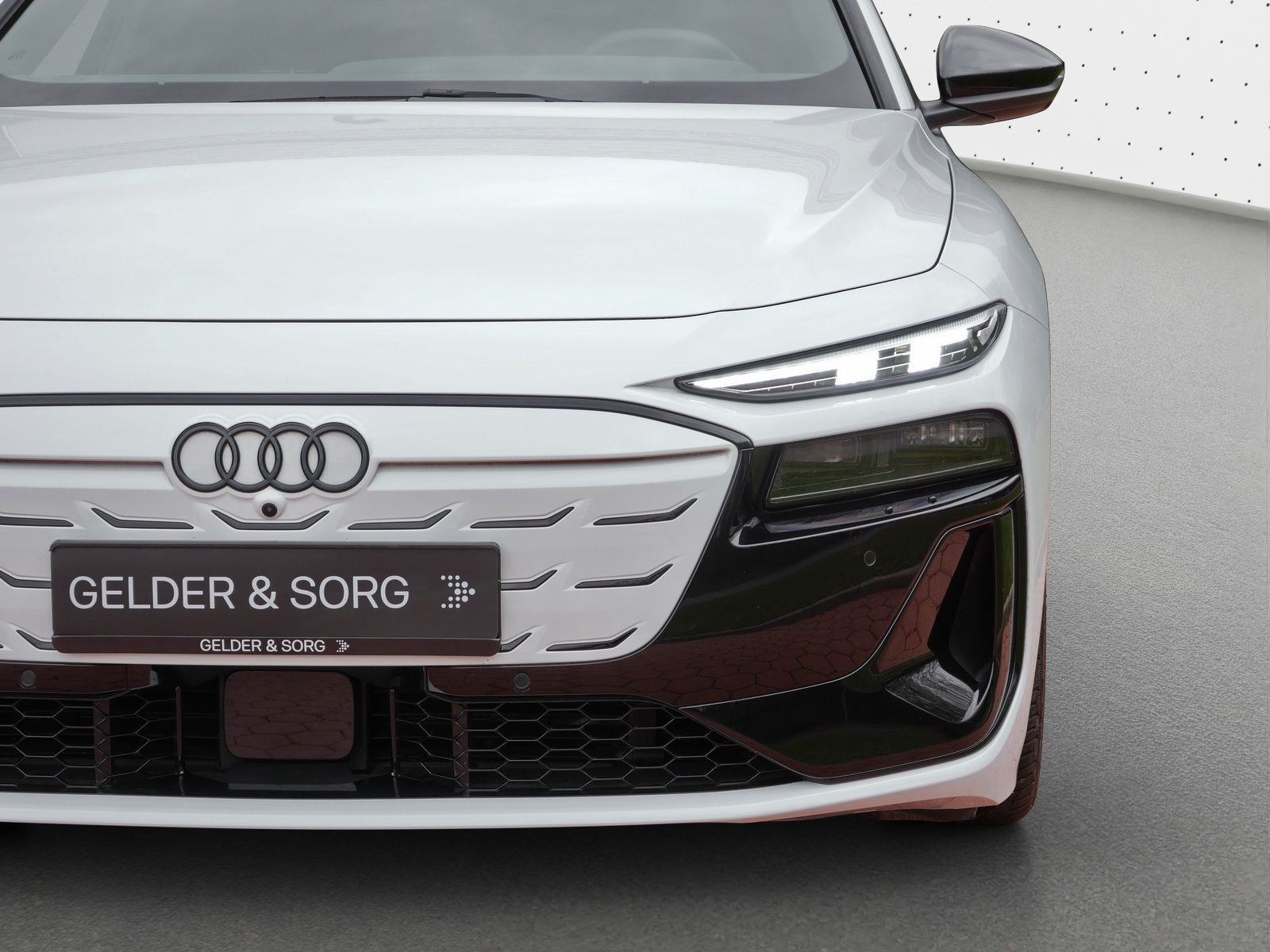 Audi S6 e-tron - Bild 13