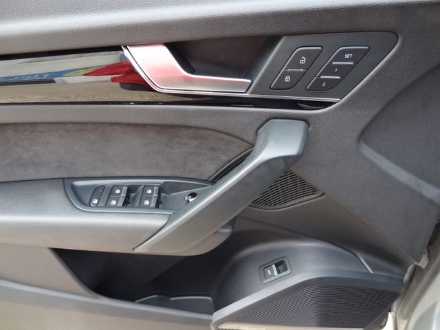 Fahrzeugabbildung Audi SQ5 3.0 TFSI quattro/Pano/StH/Raute/HUD/Kam/AHK/